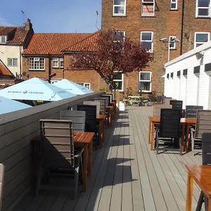 The Star Only Yo16 4qf Bed & Breakfast